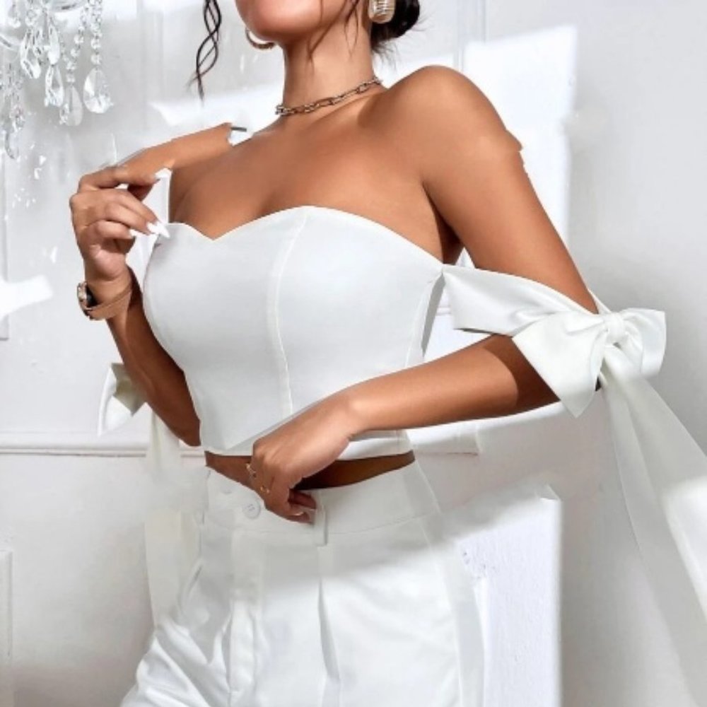 White Off The Shoulder Bustier Crop Top - Picture 3 of 5